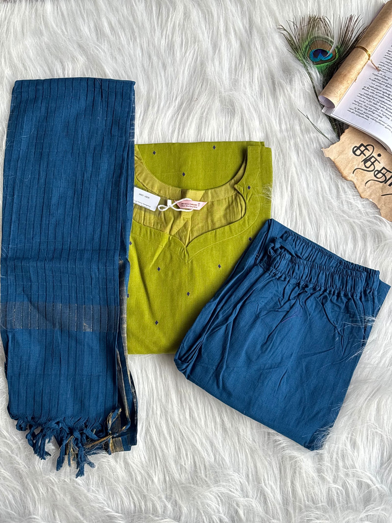 Malligai (Salwar Set)